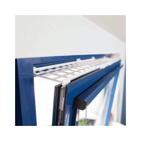 Trixie 44182 Védőrács ablakra, 75-125x16cm, fehér